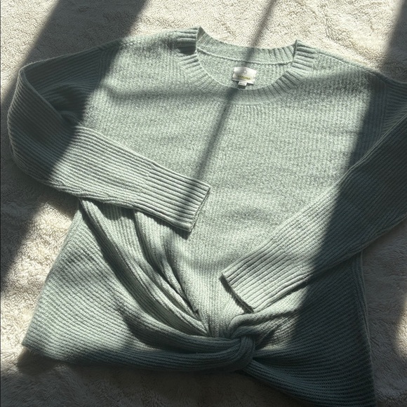 Aerie Twist-Front Knit Long Sleeve Top – Size XS | Soft Sage | Fall Minimalist - Picture 3 of 6